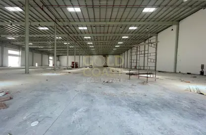 Warehouse - Studio - 2 Bathrooms for rent in Umm Al Thuoob - Umm Al Quwain