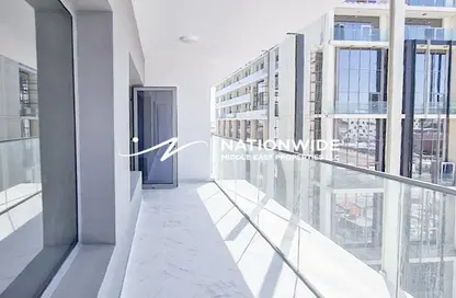 Apartment - 2 Bedrooms - 3 Bathrooms for sale in Oasis 1 - Oasis Residences - Masdar City - Abu Dhabi