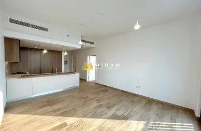 Apartment - 1 Bedroom - 2 Bathrooms for rent in Hamilton House - Jumeirah Village Circle - Dubai