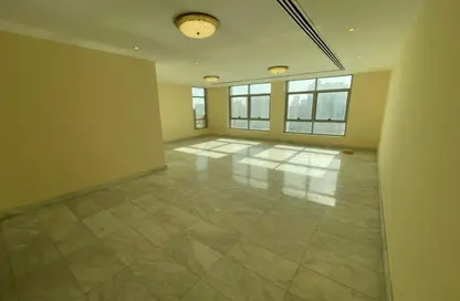 شقة - 3 غرف نوم - 3 حمامات للايجار في المجاز 3 - المجاز - الشارقة