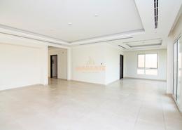 Corner Large Plot |Close to Healthclub |Prime Loc