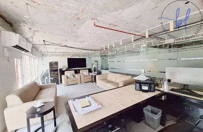 مكتب - استوديو - 1 حمام للايجار في أورا الحاجز - أبراج بحيرة الجميرا - دبي