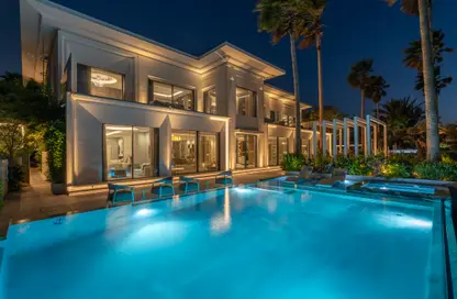 Villa - 6 Bedrooms - 7 Bathrooms for sale in Signature Villas Frond K - Signature Villas - Palm Jumeirah - Dubai