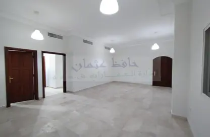 Empty Room image for: Villa - 4 Bedrooms - 4 Bathrooms for rent in Al Zaab - Abu Dhabi, Image 1