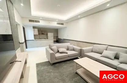 شقة - 2 غرف نوم - 2 حمامات للايجار في برج هيرا - مدينة دبي الرياضية - دبي