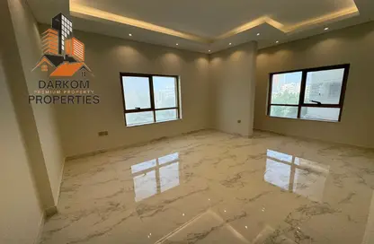 شقة - 2 غرف نوم - 2 حمامات للايجار في مساكن كورنيش عجمان - طريق كورنيش عجمان - عجمان