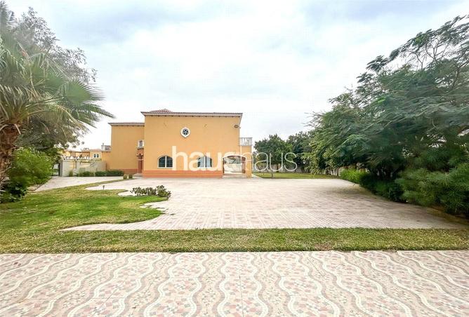 Villa - 5 Bedrooms - 5 Bathrooms for rent in Legacy - Jumeirah Park - Dubai
