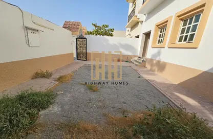 Villa - 4 Bedrooms - 5 Bathrooms for rent in Al Hazana - Al Riqqa - Sharjah