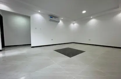 Apartment - 2 Bedrooms - 2 Bathrooms for rent in Madinat Al Riyad - Abu Dhabi