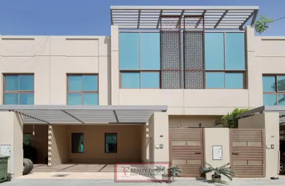 Outdoor Building image for: Townhouse - 4 Bedrooms - 5 Bathrooms for sale in Grand Views - Meydan Gated Community - Meydan - Dubai, Image 1