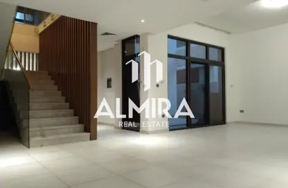 Villa - 4 Bedrooms - 5 Bathrooms for rent in West Yas - Yas Island - Abu Dhabi