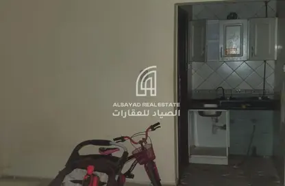 Apartment - Studio - 1 Bathroom for rent in Sohool Building - Al Butina - Sharjah Apartment - Studio - 1 Bathroom for rent in Sohool Building - Al Butina - Sharjah