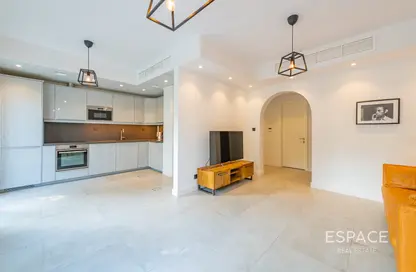 فيلا - 2 غرف نوم - 3 حمامات للبيع في الينابيع 15 - الينابيع - دبي