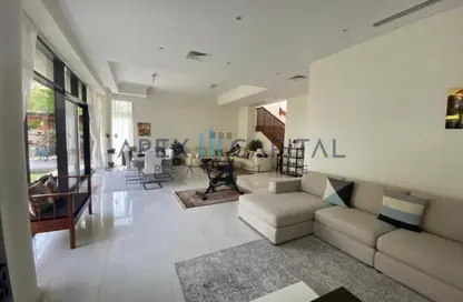Villa - 5 Bedrooms - 6 Bathrooms for rent in Silver Springs 1 - Silver Springs - DAMAC Hills - Dubai