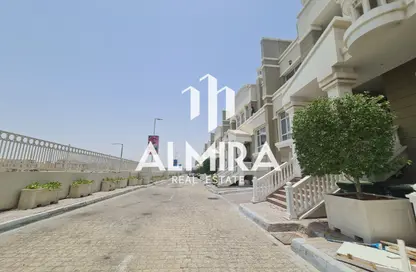 فيلا - 3 غرف نوم - 7 حمامات للايجار في قرية الفرسان - مدينة خليفة - أبوظبي