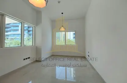 Apartment - 1 Bedroom - 3 Bathrooms for rent in Al Raha Beach - Abu Dhabi