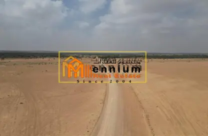 أرض - استوديو للبيع في شارع مليحة - المنطقة الصناعية بالشارقة - الشارقة