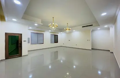 Villa - 5 Bedrooms - 5 Bathrooms for rent in Mirdif Villas - Mirdif - Dubai