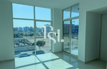 Apartment - 1 Bedroom - 2 Bathrooms for sale in Uniestate Supreme Residence - Arjan - Dubai