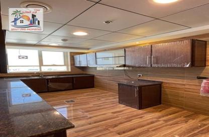 Apartment - 4 Bedrooms - 5 Bathrooms for rent in Al Jurf 2 - Al Jurf - Ajman Downtown - Ajman
