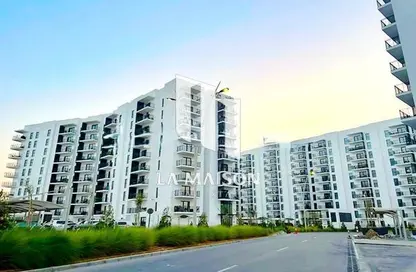 Apartment - 1 Bedroom - 1 Bathroom for sale in Waters Edge - Yas Island - Abu Dhabi