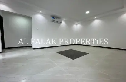 Apartment - 2 Bedrooms - 2 Bathrooms for rent in Madinat Al Riyad - Abu Dhabi
