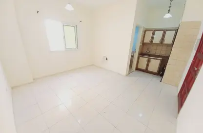 Apartment - Studio - 1 Bathroom for rent in Fire Station Road - Muwaileh - Sharjah