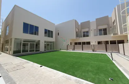 فيلا - 5 غرف نوم - 6 حمامات للايجار في الغيل - المطارد - العين