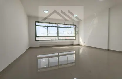 Apartment - 3 Bedrooms - 2 Bathrooms for rent in Airport Road - Abu Dhabi