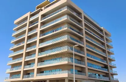 Apartment - 1 Bedroom - 1 Bathroom for sale in Solitaire Cascades - Dubai Land Residence Complex - Dubai Land - Dubai Apartment - 1 Bedroom - 1 Bathroom for sale in Solitaire Cascades - Dubai Land Residence Complex - Dubai Land - Dubai