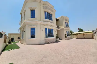 Villa - 6 Bedrooms - 7+ Bathrooms for rent in Al Wasl - Dubai