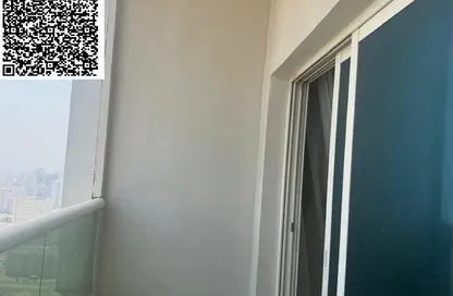 شقة - غرفة نوم - 2 حمامات للايجار في أورينت تاور 2 - أورينت تاور - البستان - عجمان