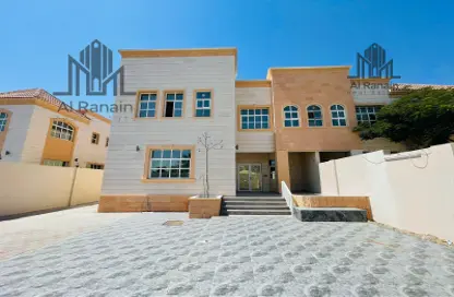 فيلا - 5 غرف نوم - 7 حمامات للايجار في الرجايب - الطويه - العين