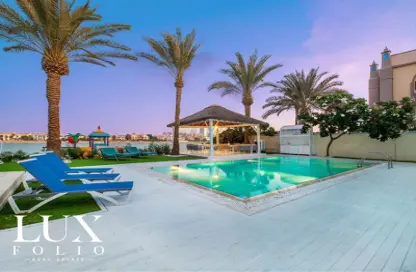 Villa - 6 Bedrooms - 7+ Bathrooms for rent in Signature Villas Frond E - Signature Villas - Palm Jumeirah - Dubai