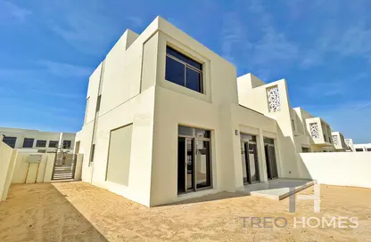 Terrace image for: Villa - 4 Bedrooms - 4 Bathrooms for sale in Reem Townhouses - Town Square - Dubai, Image 1