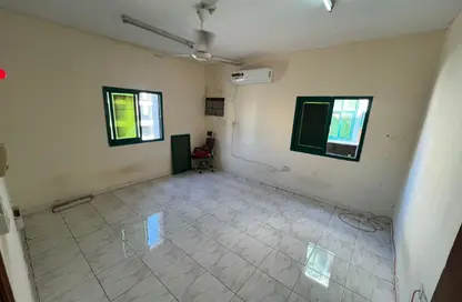 Apartment - Studio - 1 Bathroom for rent in Crown Palace Hotel - Al Rashidiya 1 - Al Rashidiya - Ajman