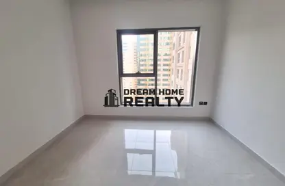 شقة - 2 غرف نوم - 3 حمامات للايجار في برج الرشيد 5 - شارع التعاون - التعاون - الشارقة