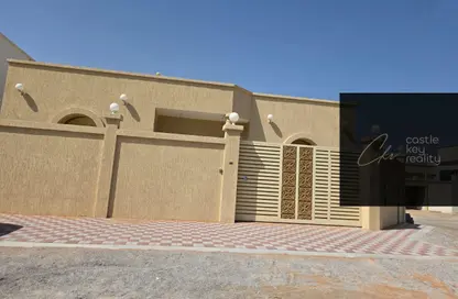 Villa - 5 Bedrooms - 5 Bathrooms for sale in Julfar - Ras Al Khaimah