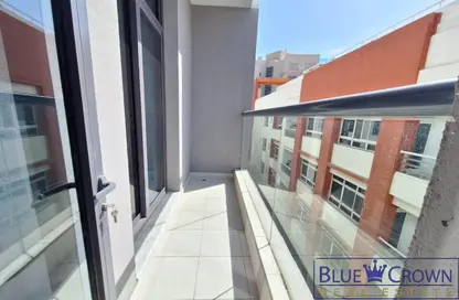 شقة - غرفة نوم - 2 حمامات للايجار في الحمرية - بر دبي - دبي