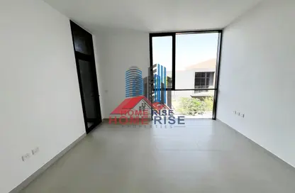 Townhouse - 3 Bedrooms - 4 Bathrooms for rent in Tilal City - Sharjah