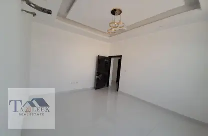 Empty Room image for: Townhouse - 5 Bedrooms - 7 Bathrooms for sale in Al Zaheya Gardens - Al Zahya - Ajman, Image 1