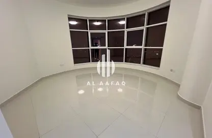 Apartment - 3 Bedrooms - 3 Bathrooms for rent in Al Khan Corniche - Al Khan - Sharjah Apartment - 3 Bedrooms - 3 Bathrooms for rent in Al Khan Corniche - Al Khan - Sharjah