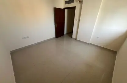 شقة - غرفة نوم - 1 حمام للايجار في مساكن كورنيش عجمان - طريق كورنيش عجمان - عجمان