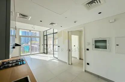 صورة لـ استقبال / بهو شقة - غرفة نوم - 1 حمام للايجار في 1 سوشيو تاور - برج سوشيو - دبي هيلز استيت - دبي ، صورة رقم 1