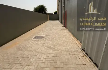 مستودع - استوديو - 1 حمام للايجار في أم الثعوب - أم القيوين