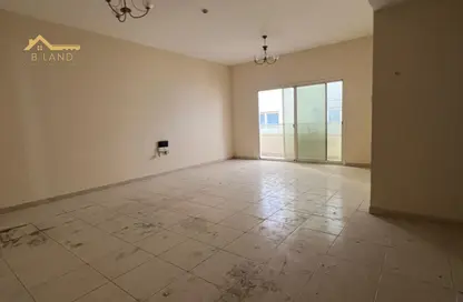Apartment - 2 Bedrooms - 2 Bathrooms for rent in Al Taawoon Tower 1 - Al Taawoon Towers - Al Khan - Sharjah