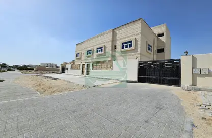 Apartment - 1 Bedroom - 2 Bathrooms for rent in Mohamed Bin Zayed Centre - Mohamed Bin Zayed City - Abu Dhabi