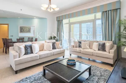 Apartment - 2 Bedrooms - 2 Bathrooms for rent in Jash Falqa - Shoreline Apartments - Palm Jumeirah - Dubai