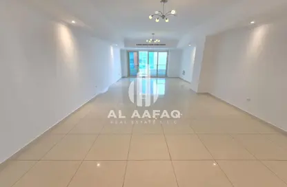 شقة - 3 غرف نوم - 4 حمامات للايجار في المجاز 1 - المجاز - الشارقة