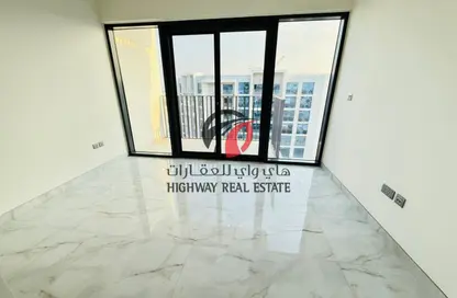 شقة - 1 حمام للايجار في عزيزي ميراج - ستوديو سيتي - دبي